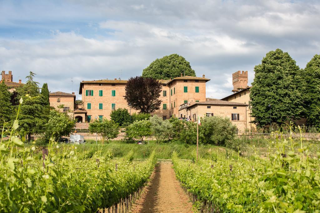 Hotel Ristorante Borgo Antico Monteroni dʼArbia Exterior foto