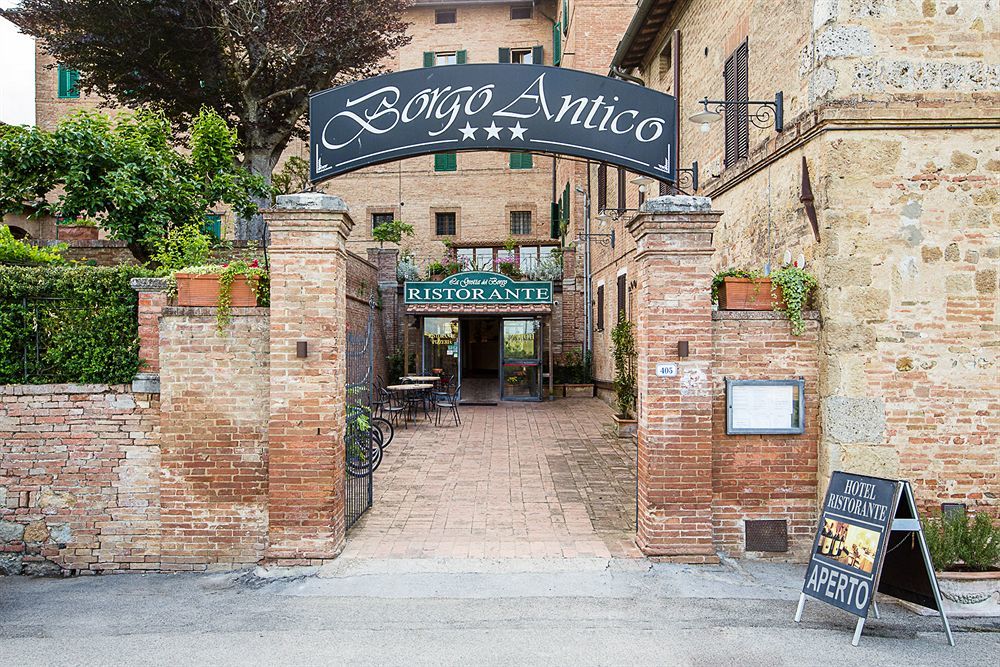 Hotel Ristorante Borgo Antico Monteroni dʼArbia Exterior foto